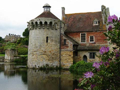  Scotney Castle