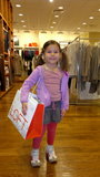  Lucy Shopping