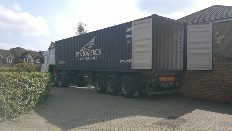  Container