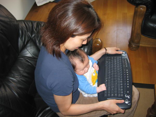  Reading Email
