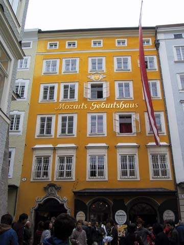  Mozarts Birthplace 