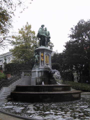  Fountain