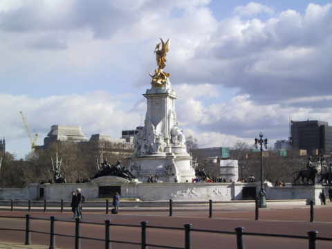  Queen Victoria Memorial II